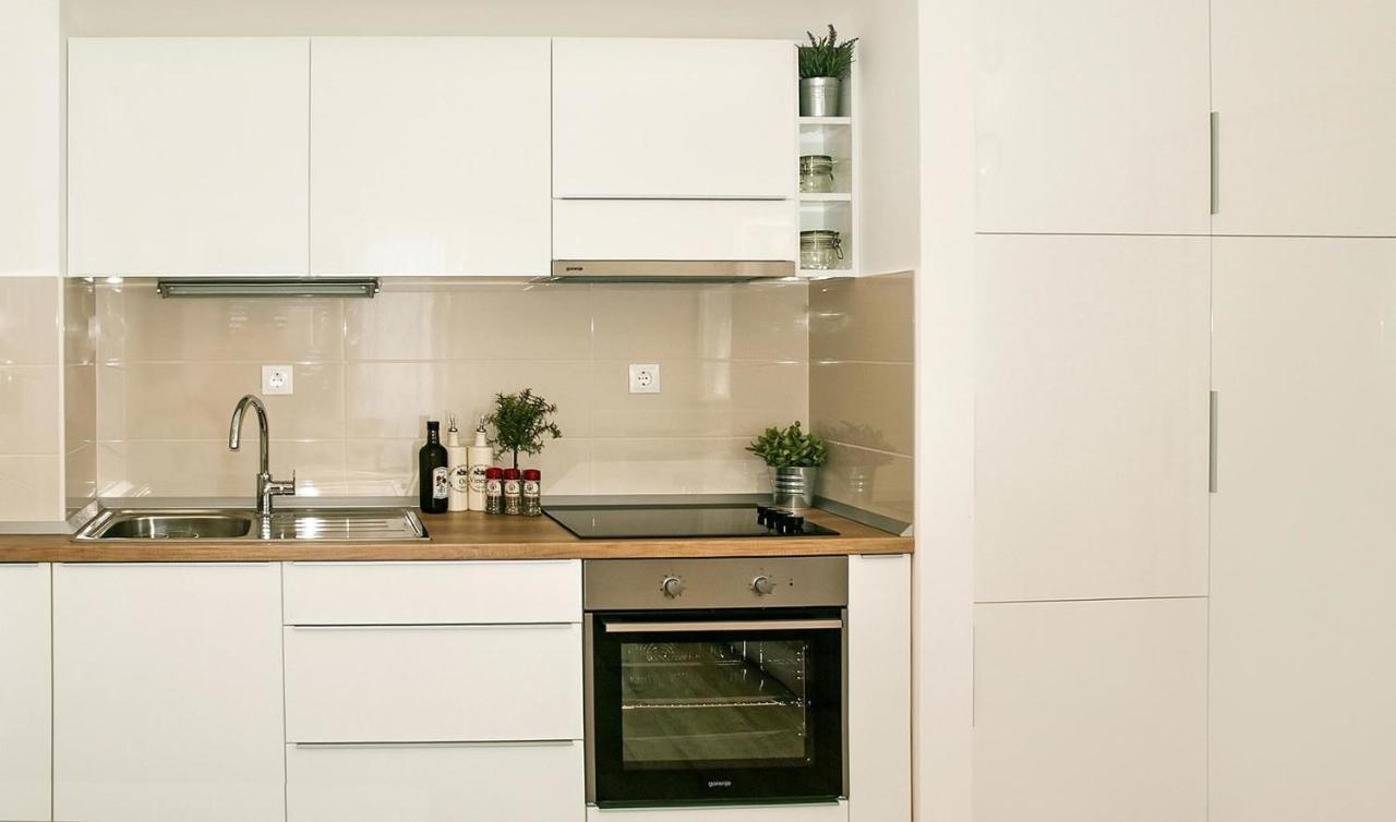 הוילה אומיס House Dunja מראה חיצוני תמונה